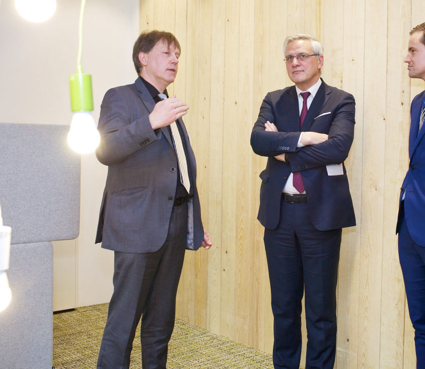 Dirk with the Belgian Vice Prime Minister