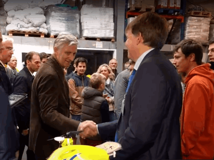 Dirk shaking hands with King Filip of Belgium